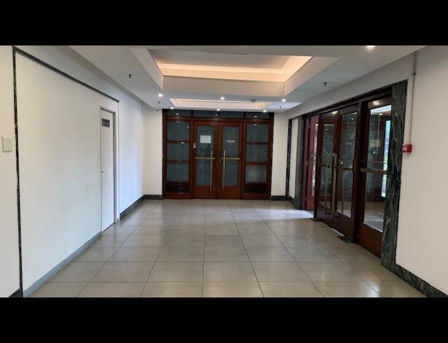 760M² OFFICE TO LET IN CONGELLA